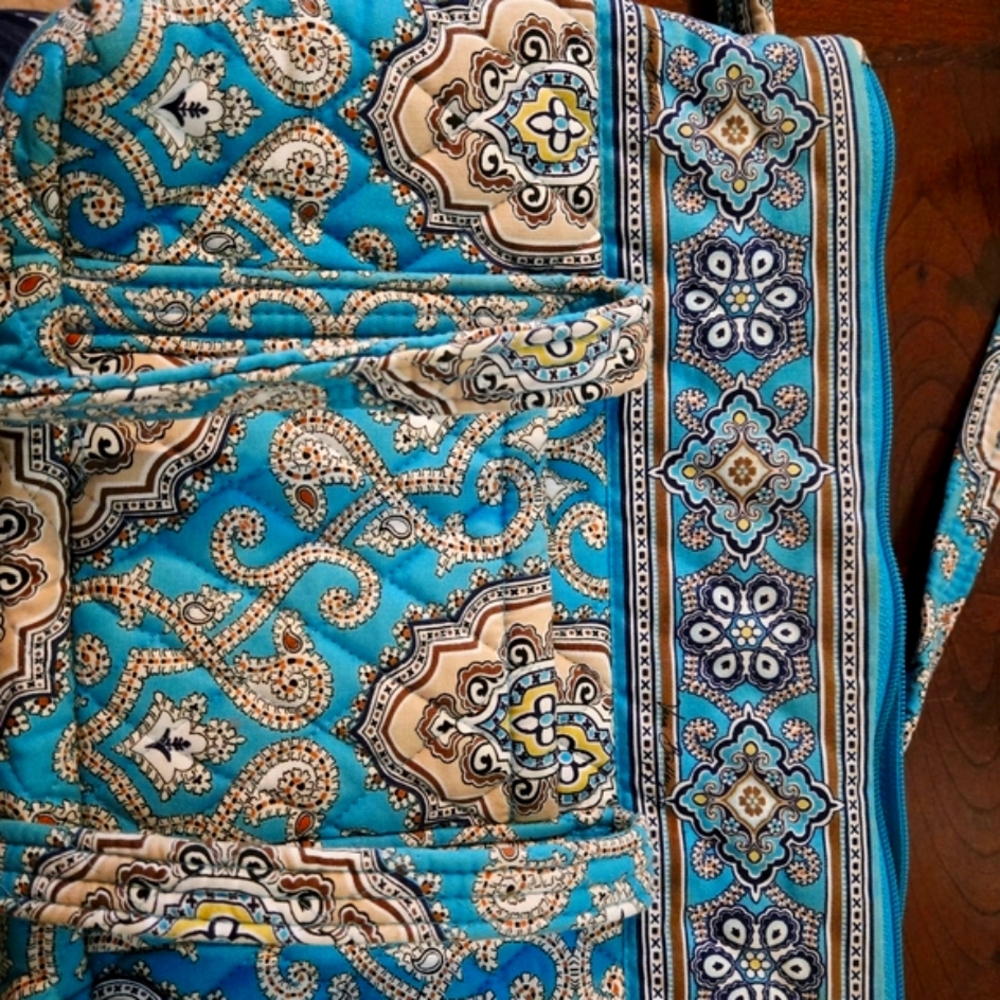 Vera Bradley Purse in Little Betsy pattern with turquoise and cream paisley - Picture 2 of 3